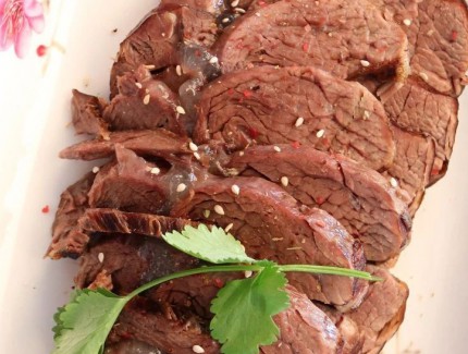 金城老碗【?！繗鉀_天、好“禮”相隨