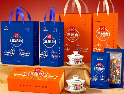 金城老碗｜藏在蓋碗里的蘭州魂，千年三炮臺(tái)，一盞暖茶贈(zèng)親友